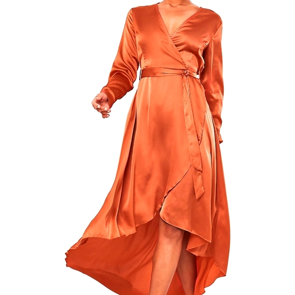 MISSGUIDED Long sleeve Wrap Dress. - Picture 1 of 4